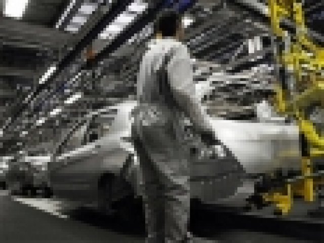 PSA Peugeot Citroen ще конкурира Logan на Renault