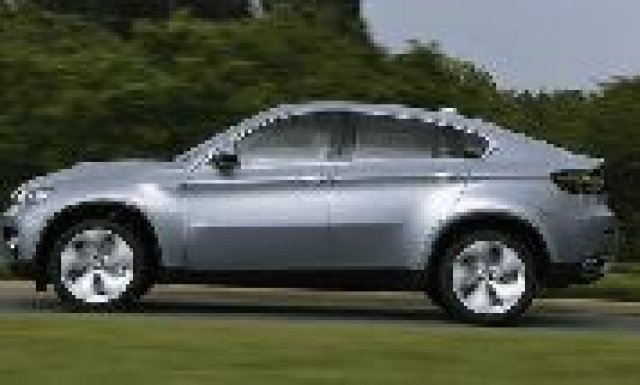 BMW вика в сервизите 150 хиляди коли
