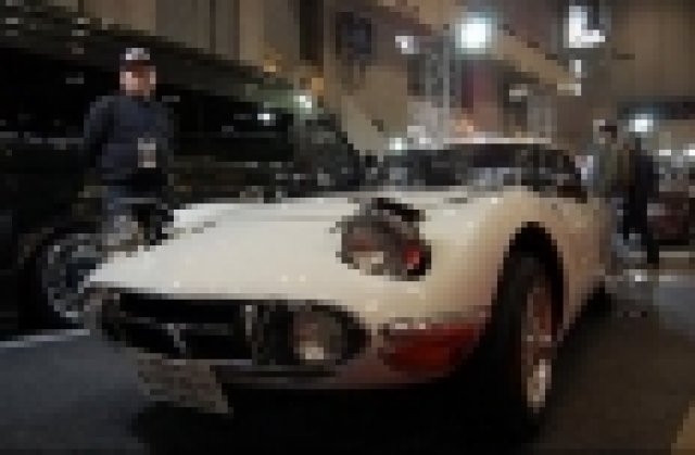 Реплика на Toyota 2000 GT с двигател от Nissan GT-R