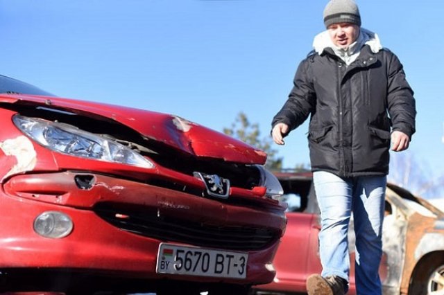 Това Peugeot 206 е най-големият карък в историята