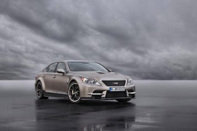 Lexus показа LS с 650 к.с.