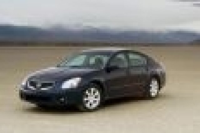 Nissan продаде 250 000 автомобила на братушките