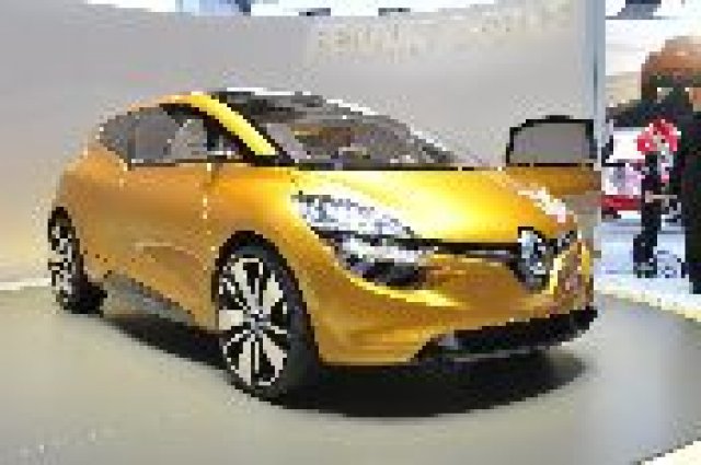 След автомобилния салон в Женева