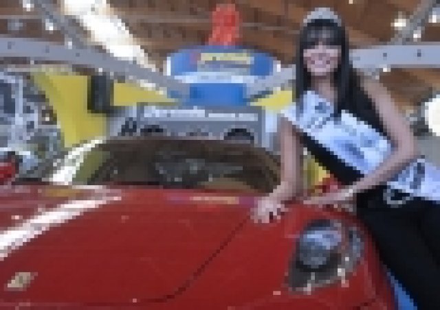 Запознайте се с Мартина, новата Мис Тунинг