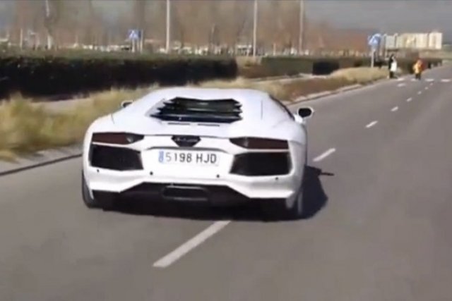 Роналдо си подари още един Aventador