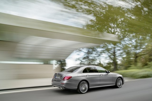 Нови двигатели за новия E-Class