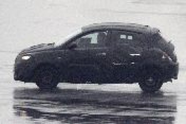 Шпионски снимки от новата Lancia Ypsilon