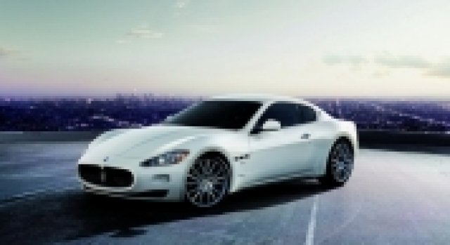 Maserati представя Gran Turismo S Automatic в Женева