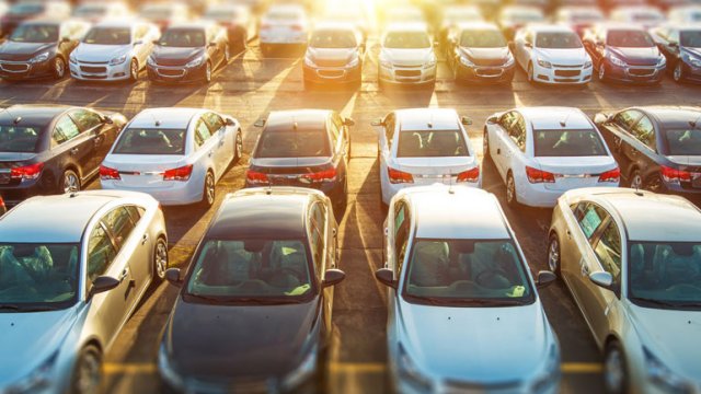 4% спад в продажбите на нови коли прогнозират експерти