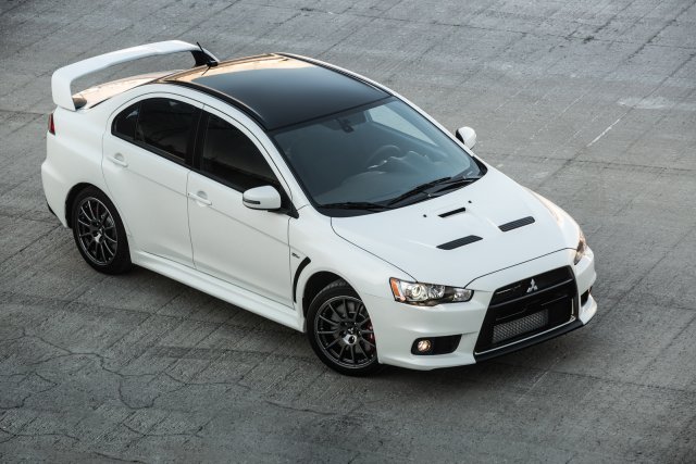 Последният Lancer Evo бе продаден за 76 400 долара