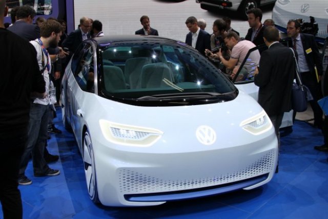 Volkswagen ще строи завод за батерии