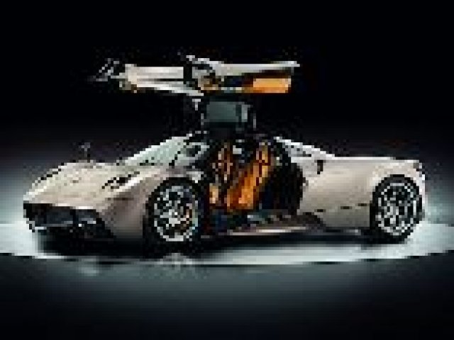 Ще има открита Pagani Huayra и вероятно „по-евтина” версия