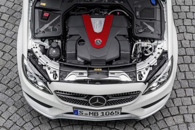 Mercedes-Benz представи C450 AMG Sport