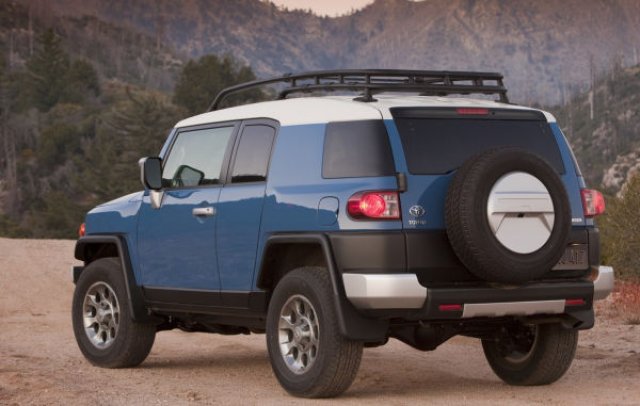 Toyota праща FJ Cruiser в историята