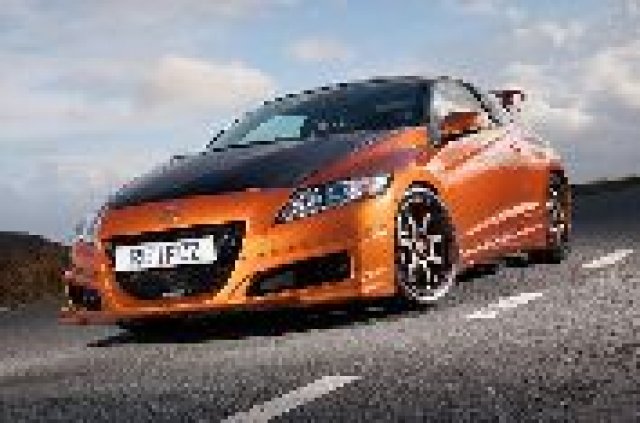 Това е горещата Honda CR-Z