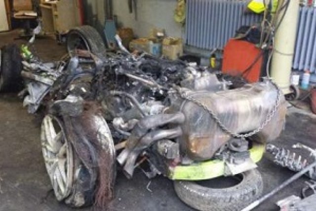 Продават блъснат Huracan за 6400 евро