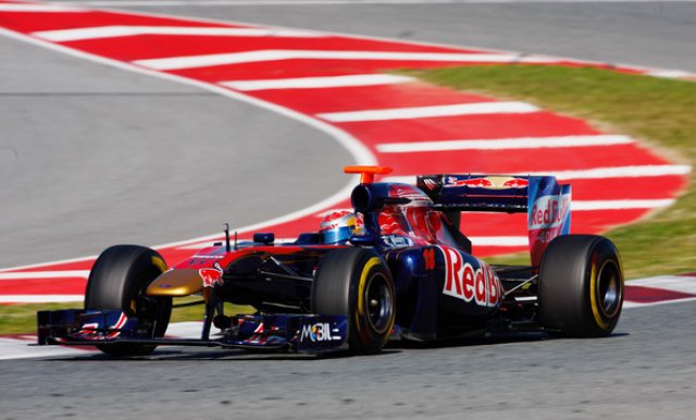 Официално: Буеми в Red Bull