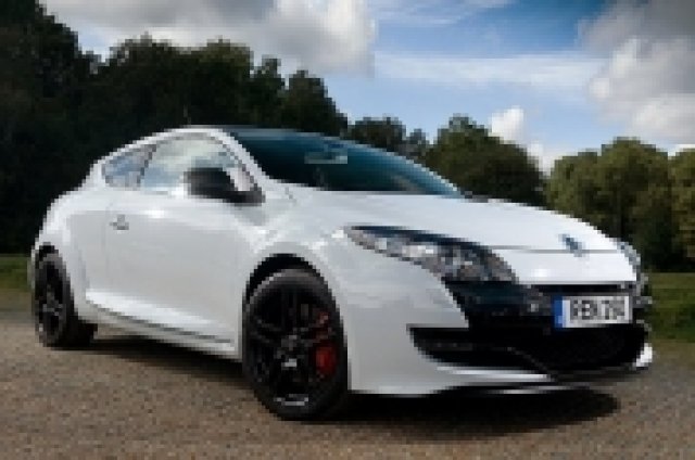 Започват продажбите на спортния Megane RS