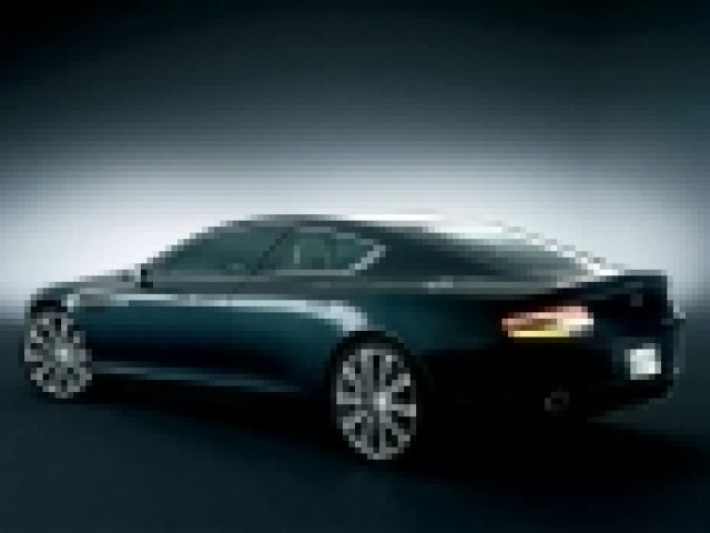Aston Martin Rapide в действие - видео