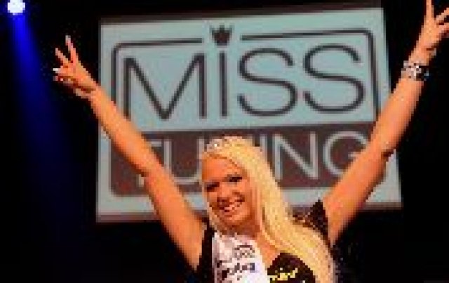 Короноваха я!