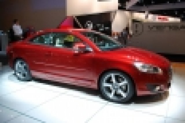 Представиха обновеното Volvo C70