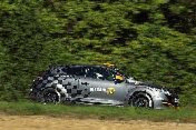 Нова рали версия на Megane