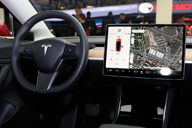 Автопилотът на Tesla превъзхожда хората