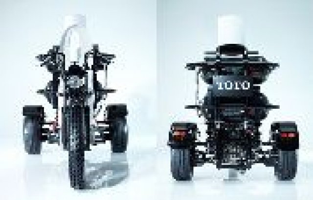 Караме, докато сме на тоалетната чиния?!?