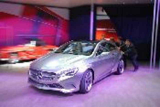 Mercedes-Benz Concept A се издъни в Шанхай