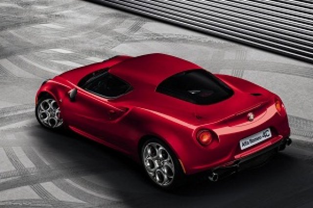 Ето я новата Alfa Romeo 4C