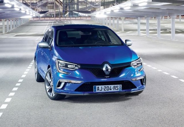 Новото Renault Fluance ще бъде готово наесен