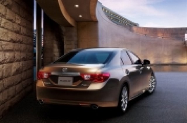 Toyota показа новата генерация на Mark X