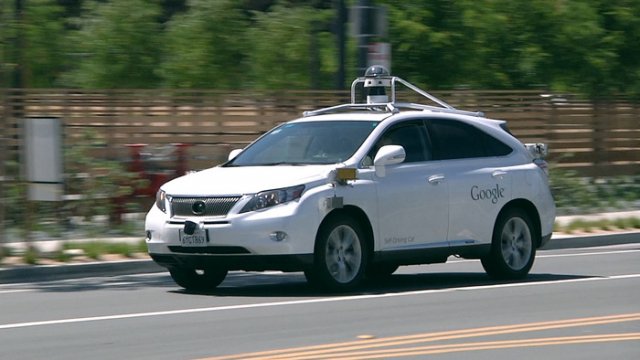 7 от 10 американци се плашат от автономните коли