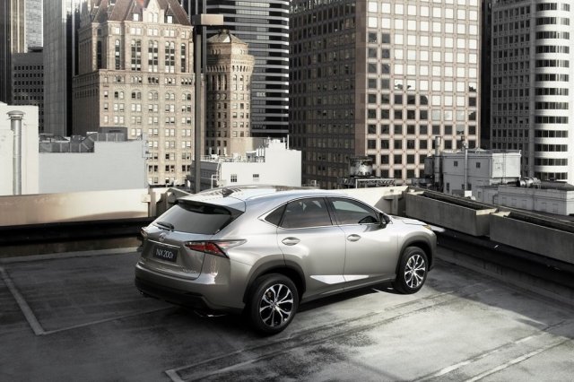 Lexus отново лидер на пазара в САЩ