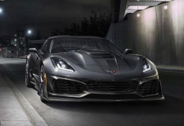 Кралят се завърна: Ето го новият Chevrolet Corvette ZR1