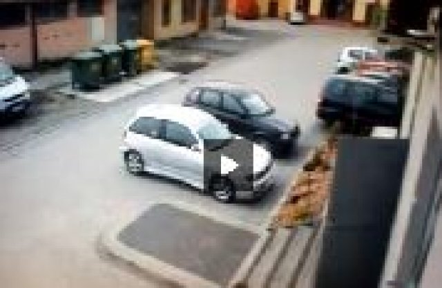 Вижте как паркират някои...