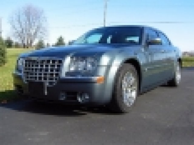 Предлагат Chrysler 300 C на Обама в e-Bay за 100 000 долара