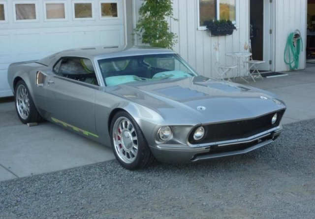 Уникален Mustang Mach 40 за SEMA