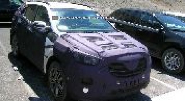 Първи шпионски снимки от новия Hyundai Santa Fe