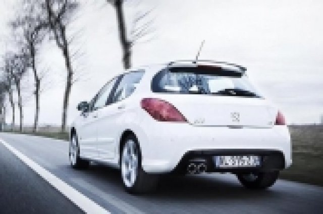 Peugeot пуска и версия GTI на 308