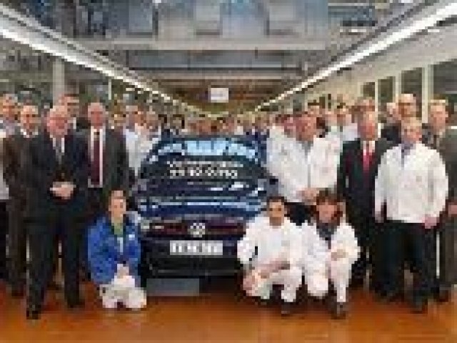 Volkswagen си направи коледен подарък 