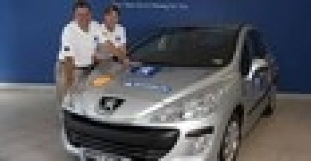 Световен рекорд за ниско потребление на гориво с Peugeot 308 HDI