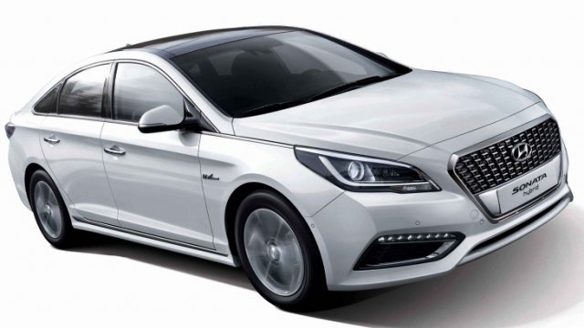Hyundai представи новата хибридна Sonata