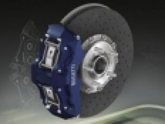 Кой има най-добър спирачен път?