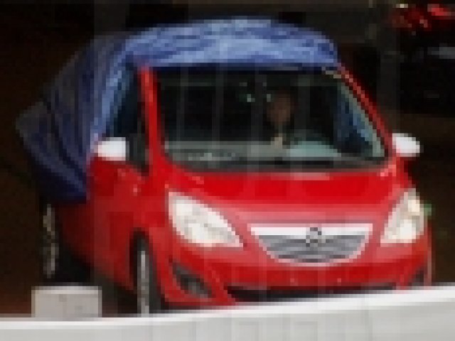 Не остана нищо скрито от Opel Meriva