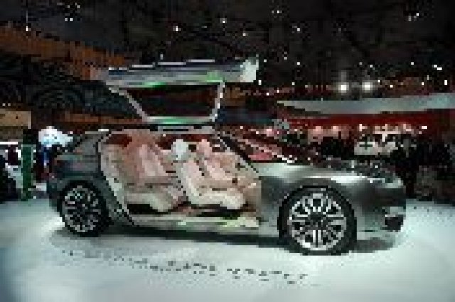 Subaru разработва хибридна система