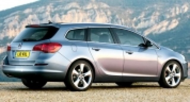 Това е Opel Astra Sports Tourer