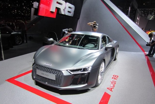 Шефът на quattro: Слабото търсене лиши Audi R8 от двигателя V8