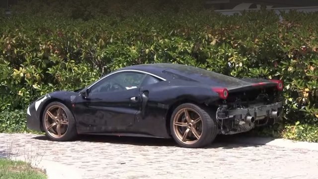 Ferrari готви първия си хибрид с V8