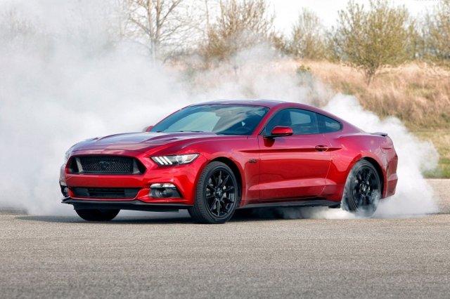 Ford Mustang със 727 к.с. на смешна цена
